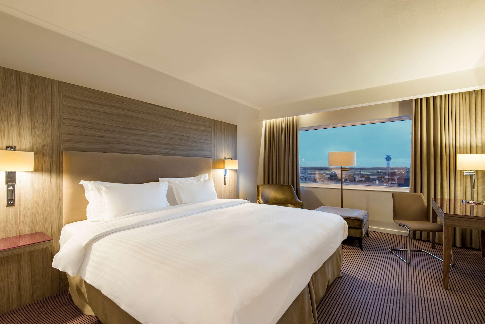 Radisson Blu Manchester Airport Hale  Esterno foto